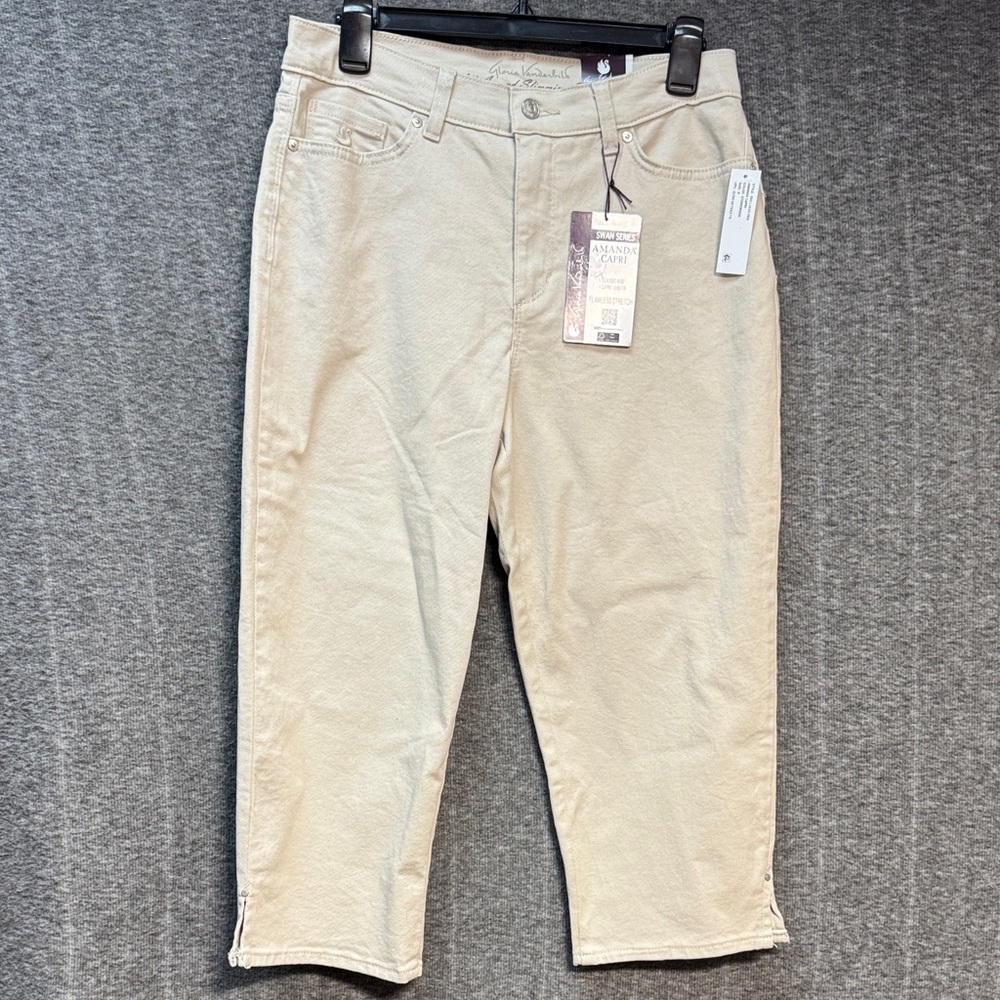 Gloria Vanderbilt Tan Capri Jeans